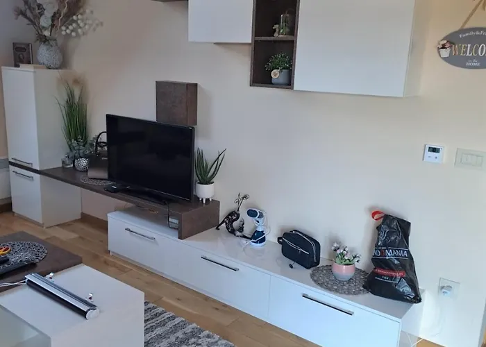 67 * 兹拉蒂博尔